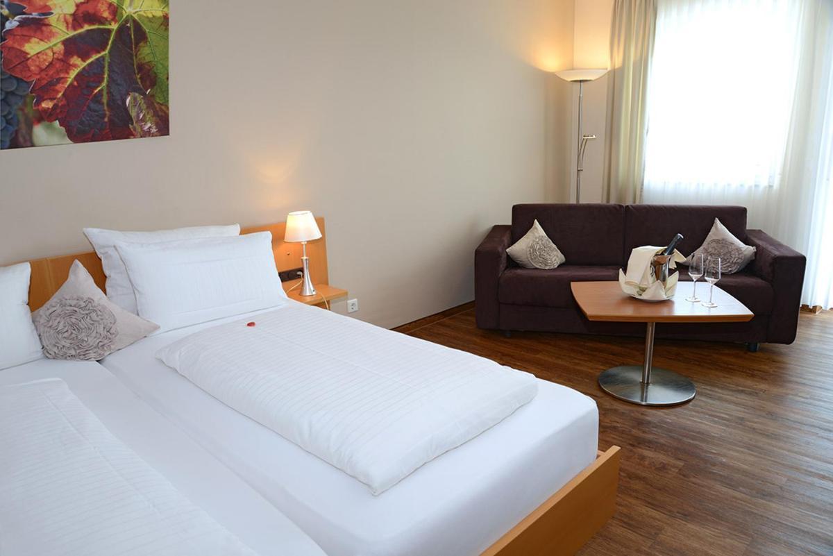 Landhotel Hauer Pleisweiler-Oberhofen Екстер'єр фото